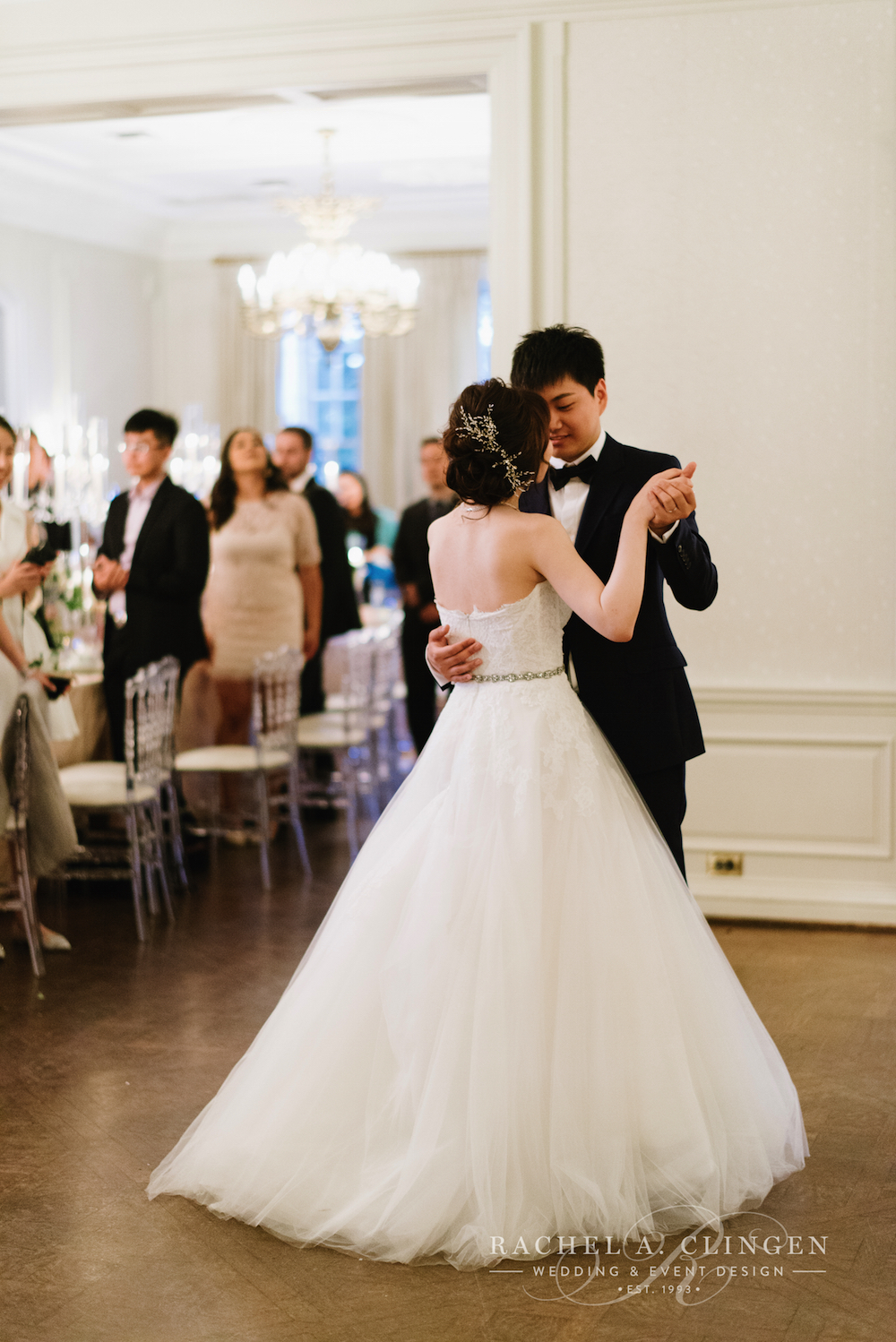 wedding-graydon-hall-dance