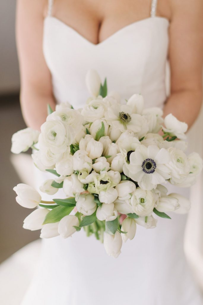 black white wedding flowerws