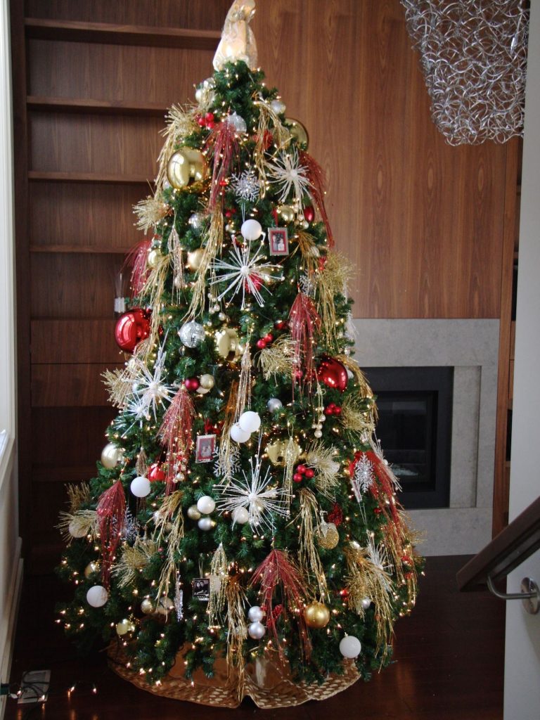 christmas tree decorating home toronto 1