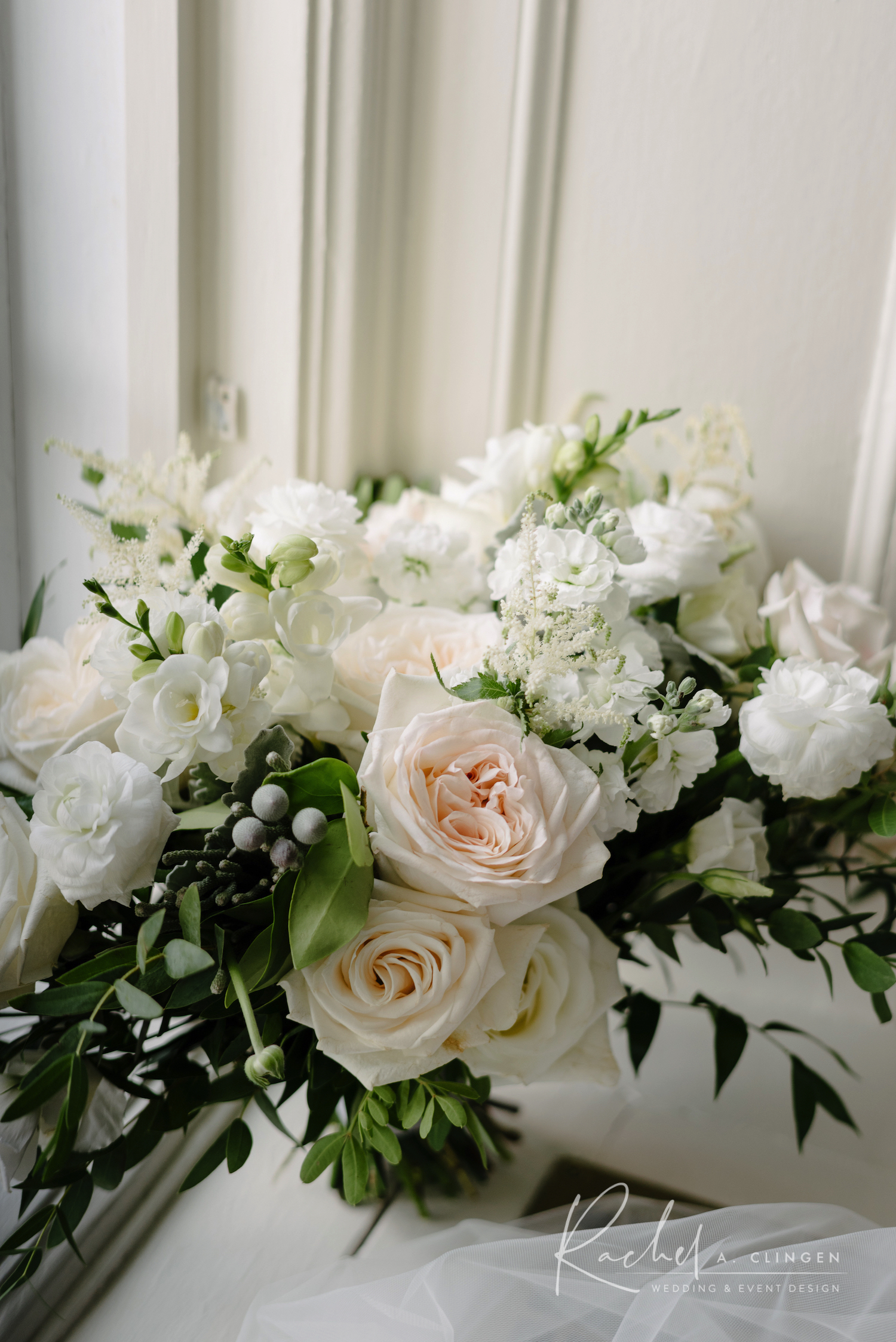 wedding flowers toronto white