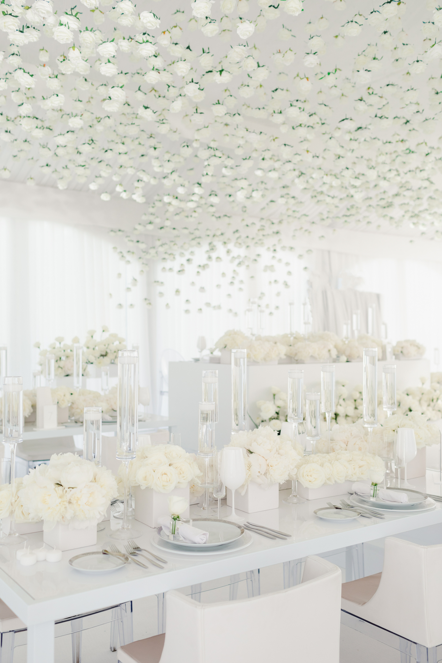 white luxury tent wedding flowers