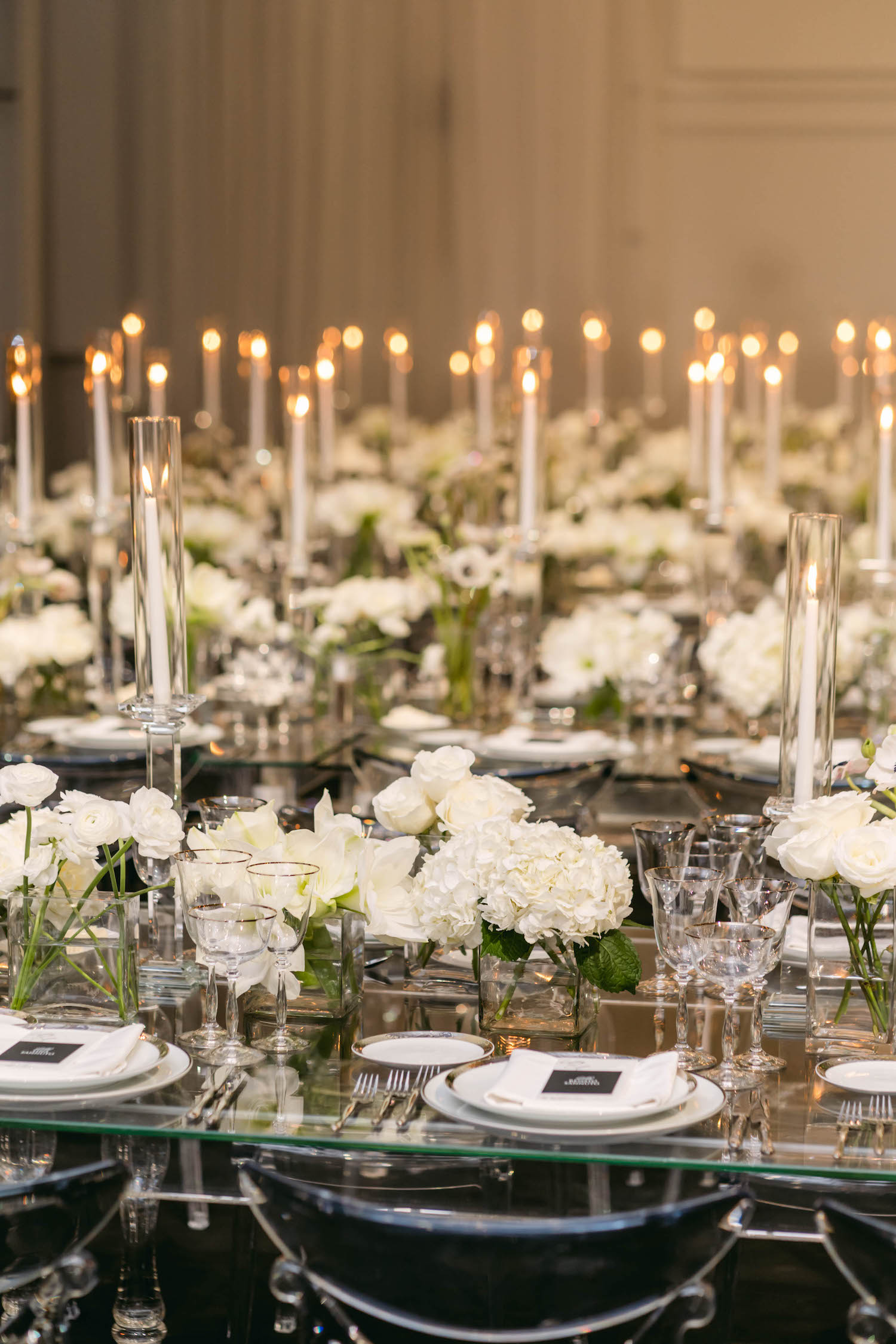 table flowers modern wedding