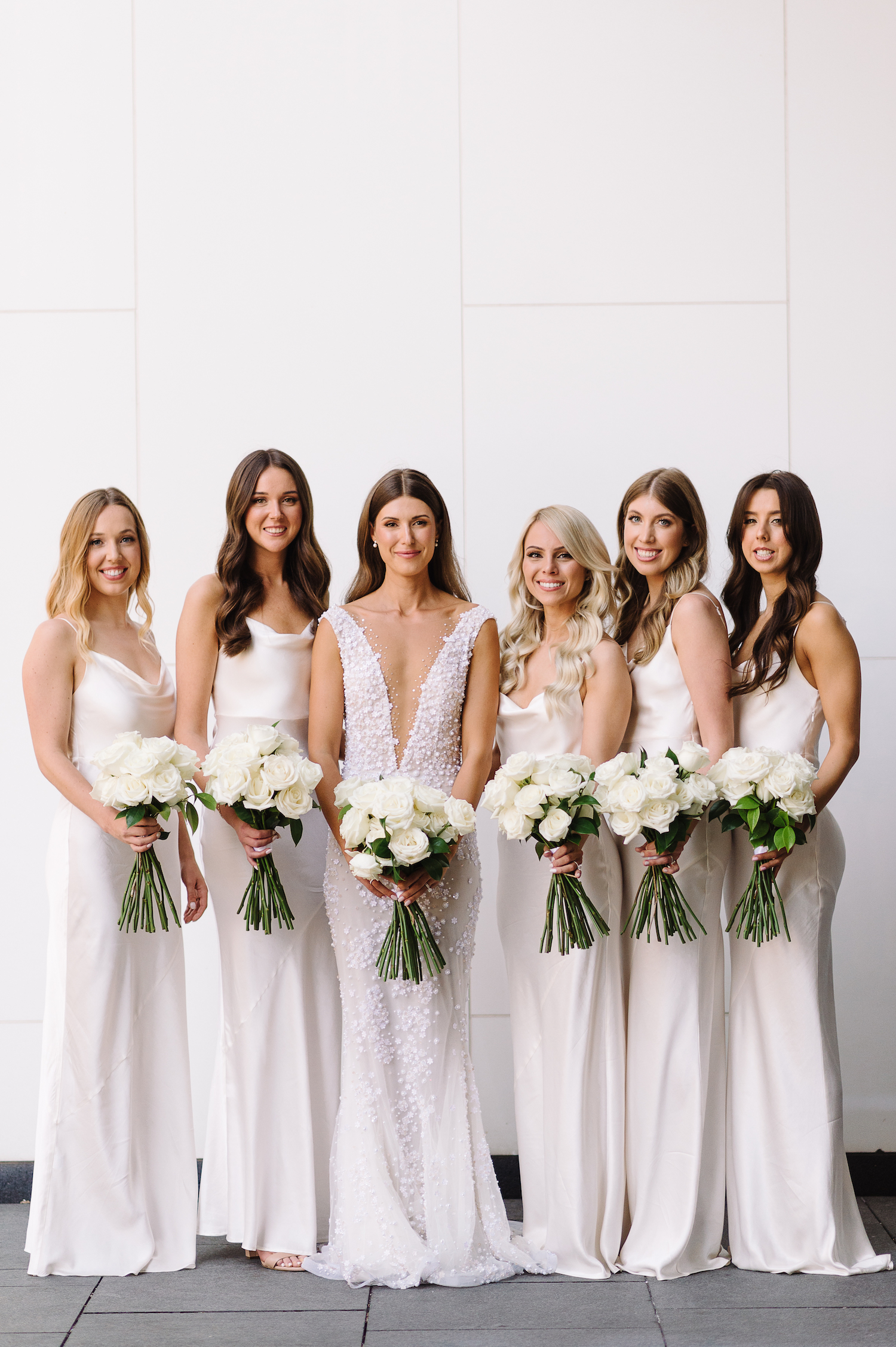 bridesmaids white bouquets