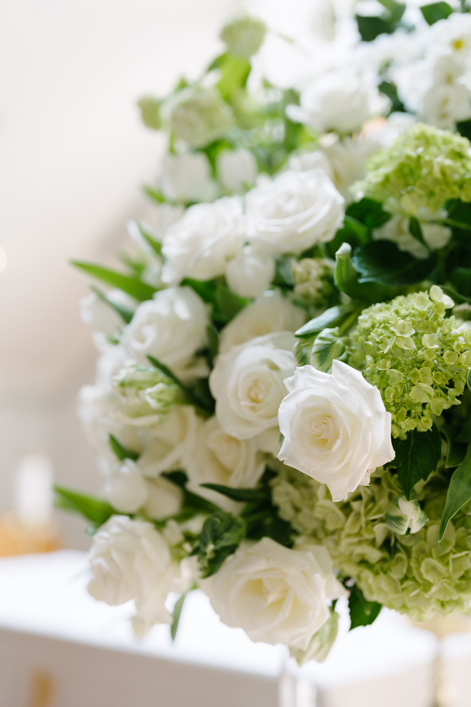 green white wedding flowers
