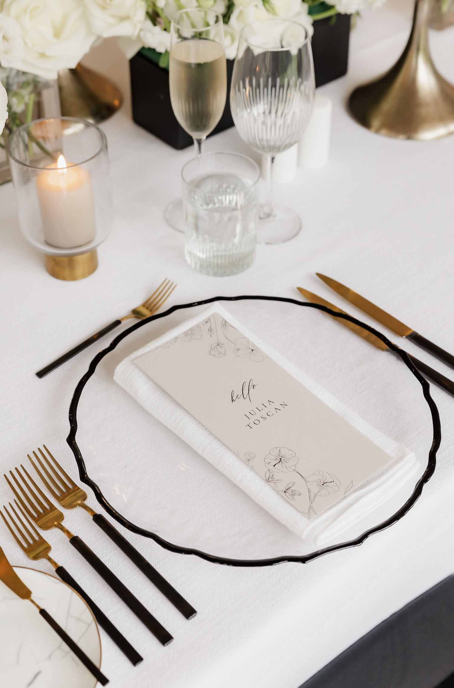 black white placesetting