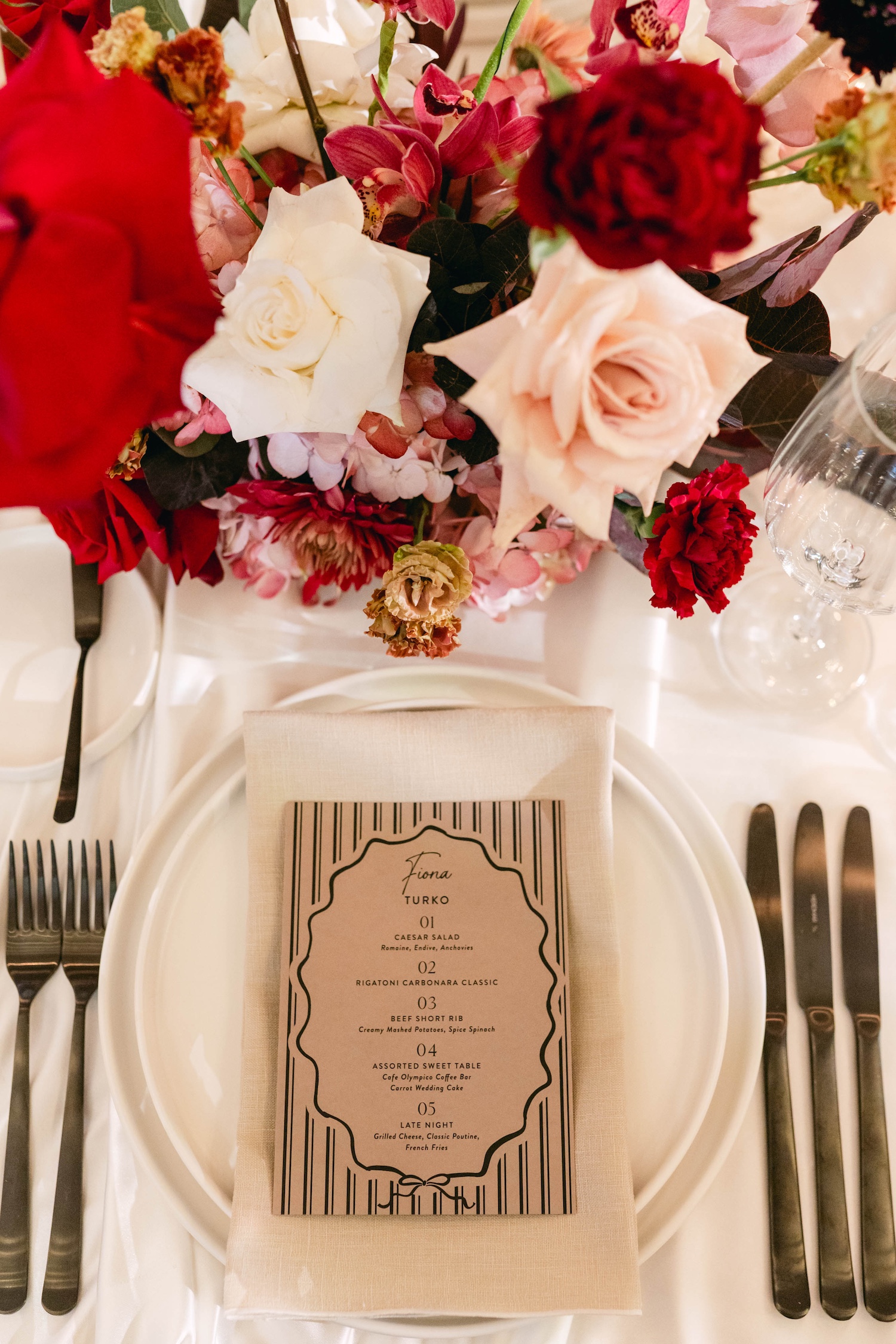 burgandy blush centrepiece